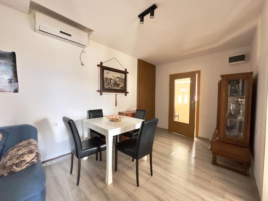 Jg Sunny Balcony Skadar *