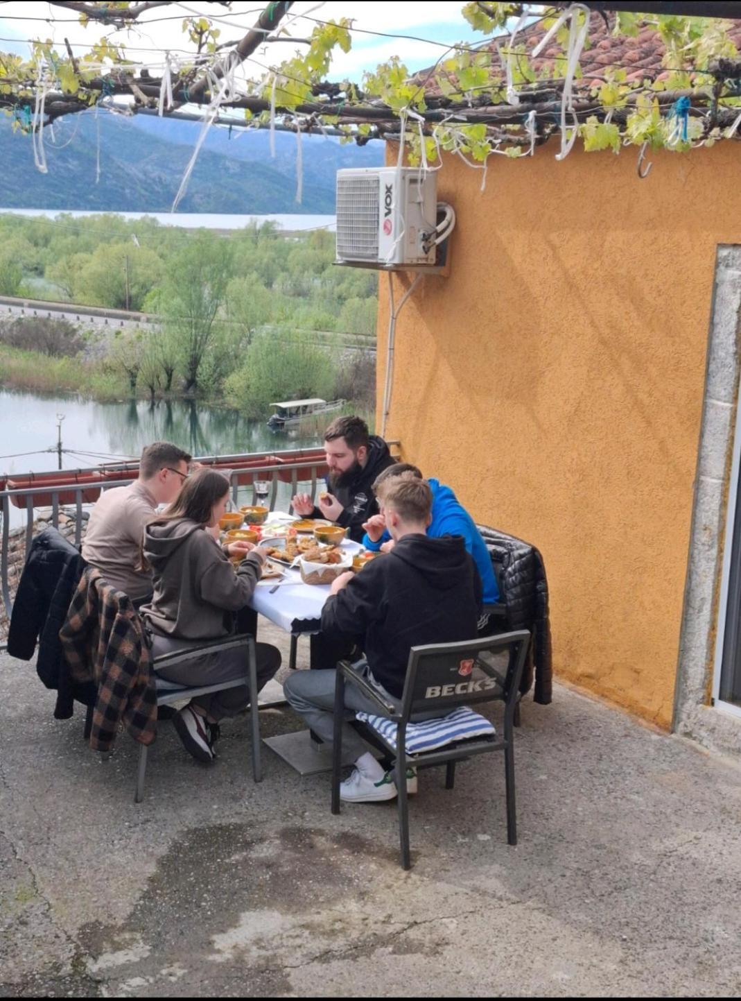 Jg Sunny Balcony Skadar * Podgorica